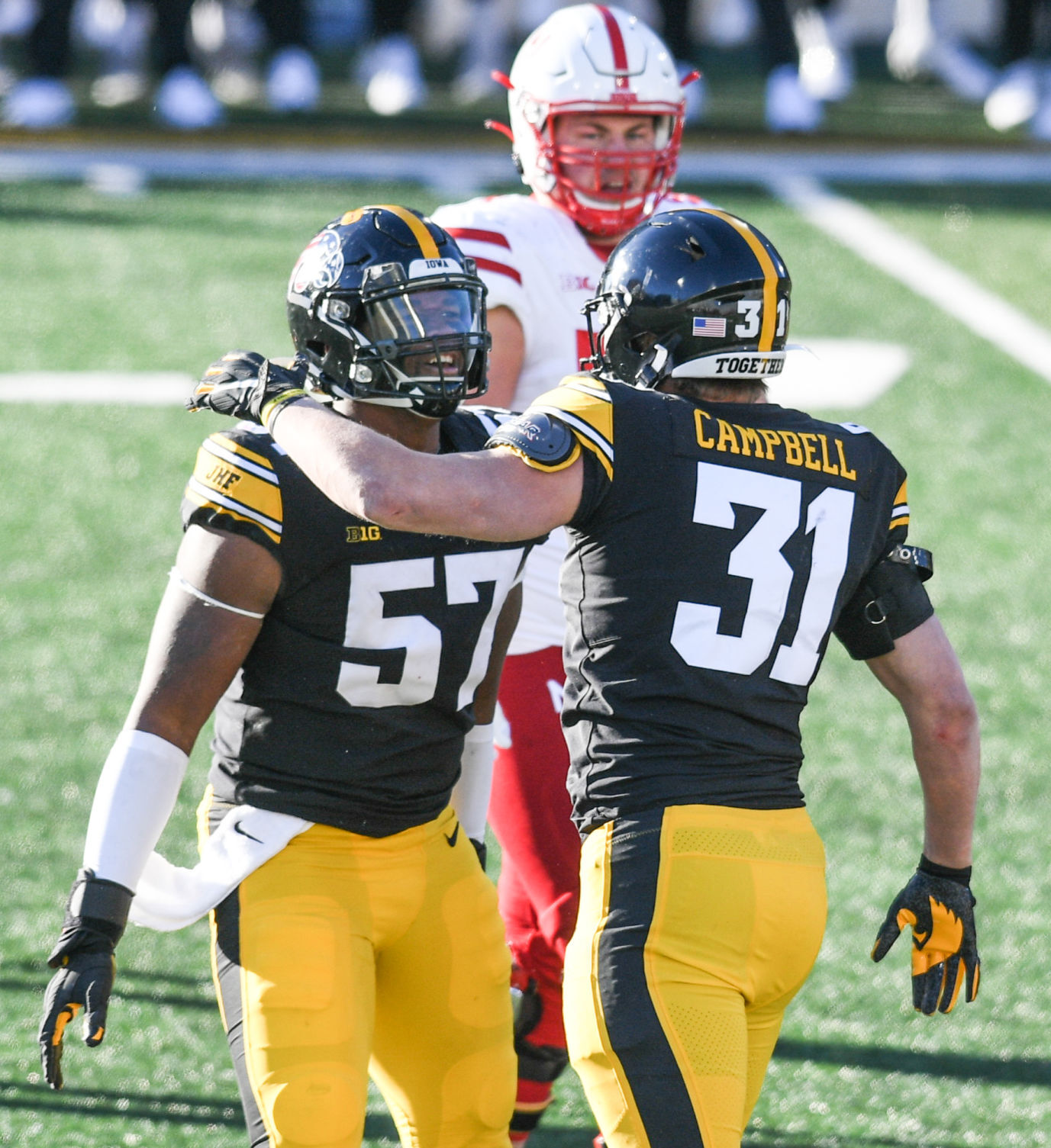 112720-qc-spt-iowa-nebraska-fb-039
